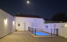 Baños Del Raposo Matanegra